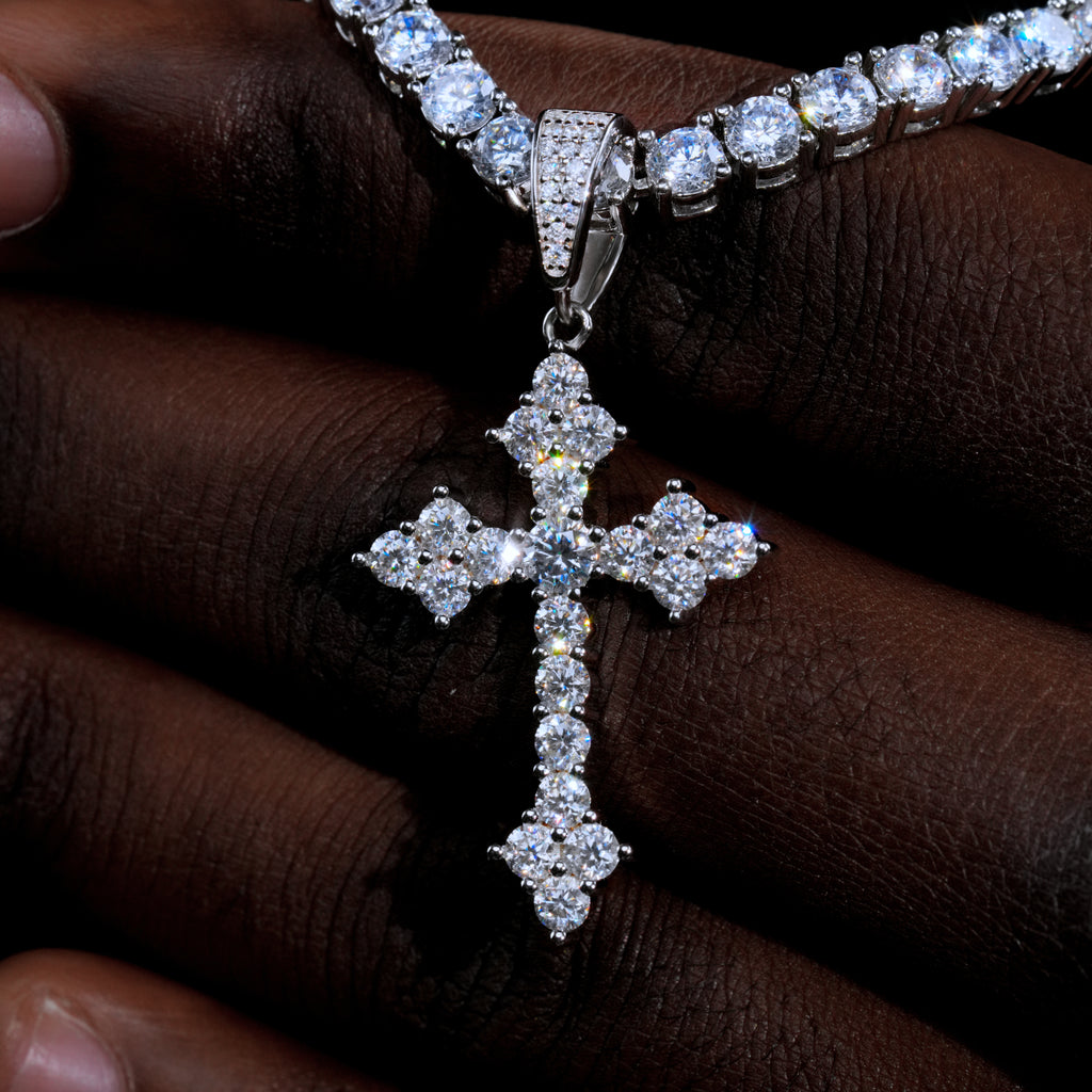 925S & VVS Moissanite Celtic Cross Necklace