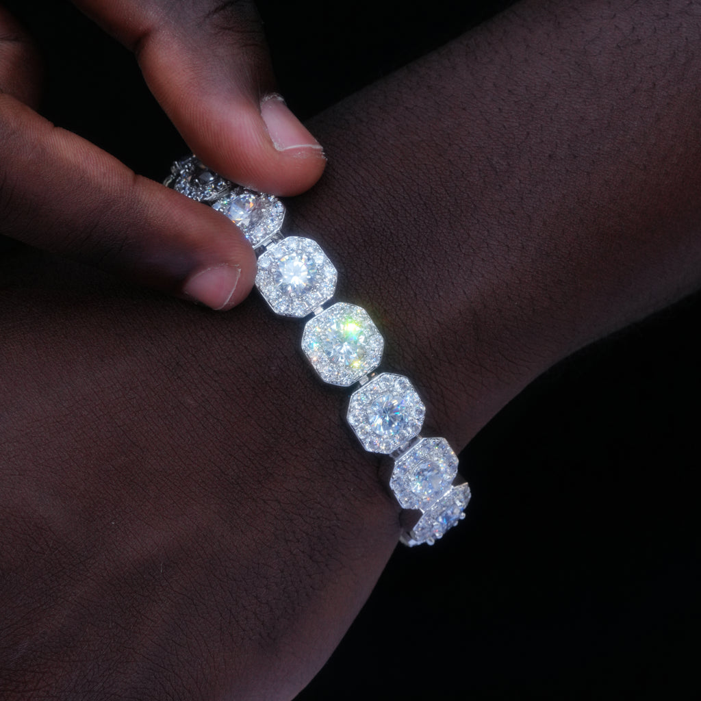 Clustered Tennis Bracelet in White Gold