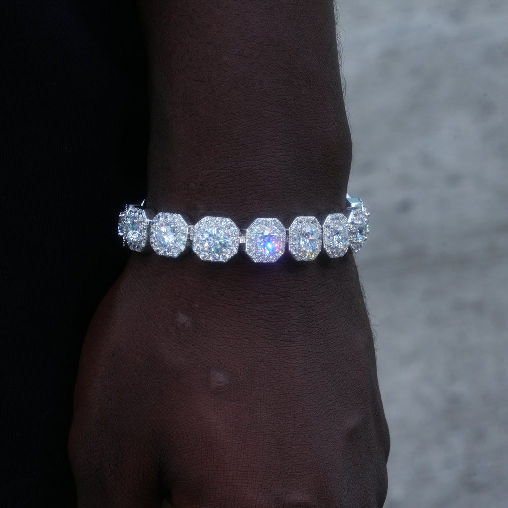 Clustered Tennis Bracelet in White Gold