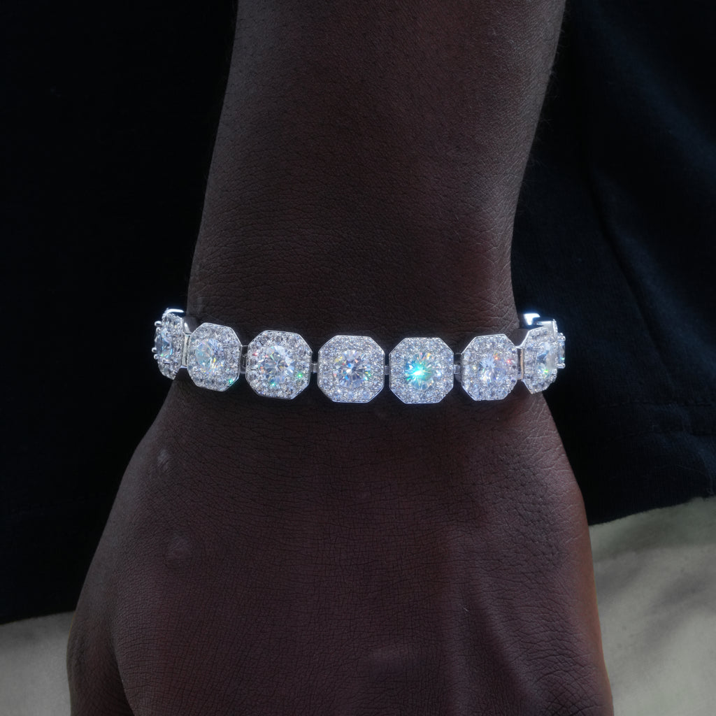 Clustered Tennis Bracelet in White Gold