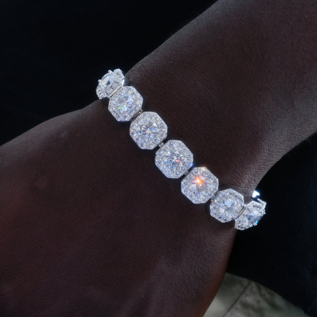 Clustered Tennis Bracelet in White Gold