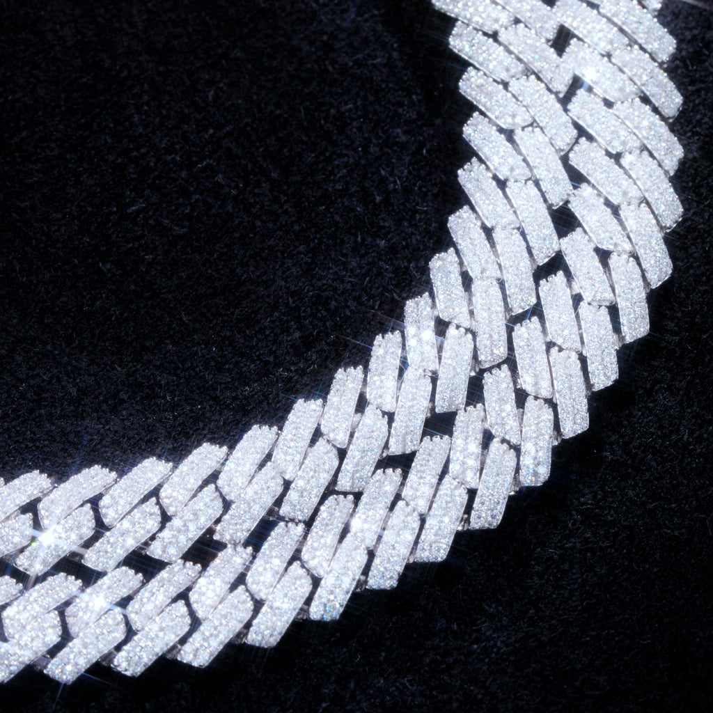 925S & VVS Moissanite 8.5MM Prong Cuban Link Chain