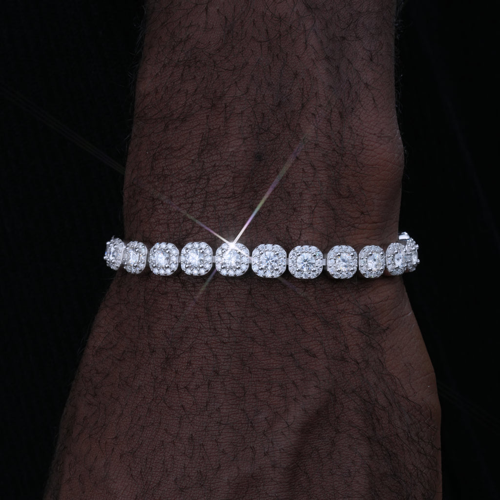 925S & VVS Moissanite 8MM Clustered Tennis Bracelet