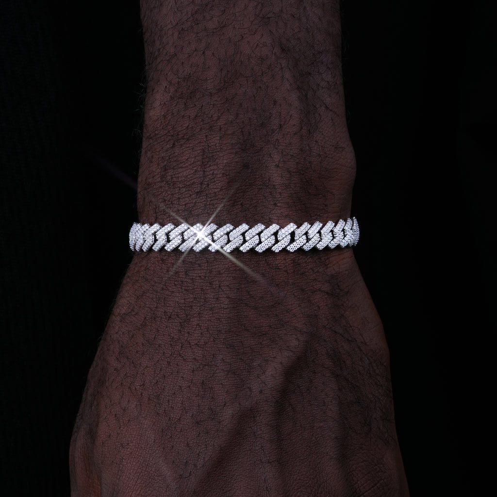 925S & VVS Moissanite 8.5MM Prong Cuban Bracelet