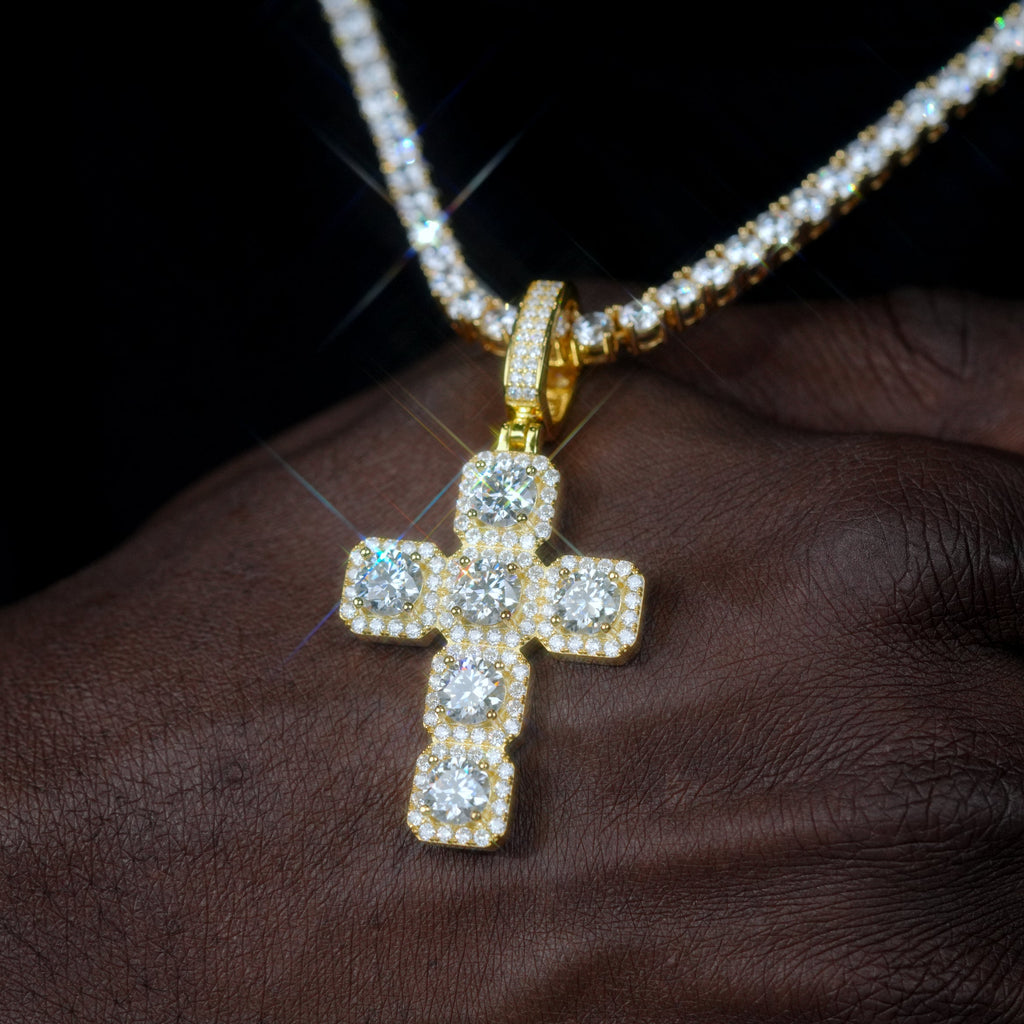 8.0 Carat VVS Moissanite Gemstone Cross Necklace In White Gold