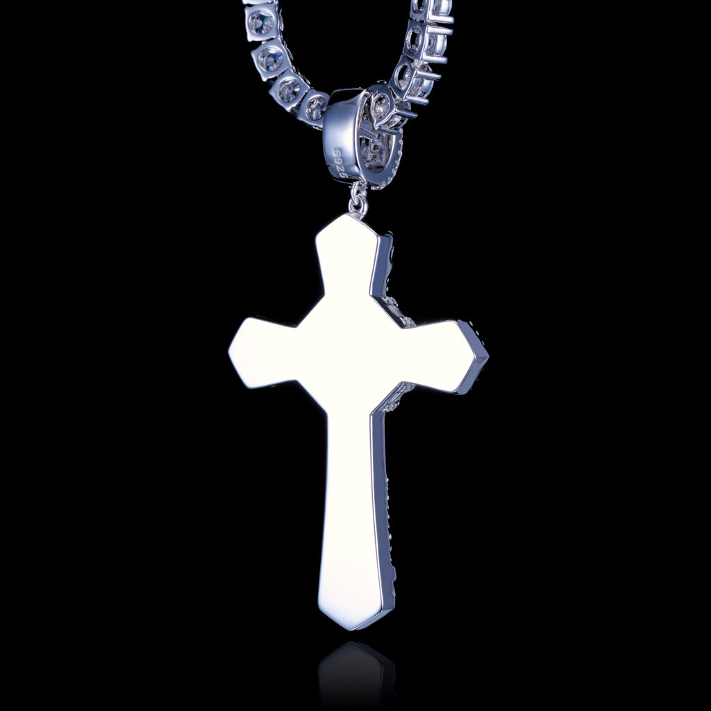 925S & VVS Moissanite Baguette Cross Necklace