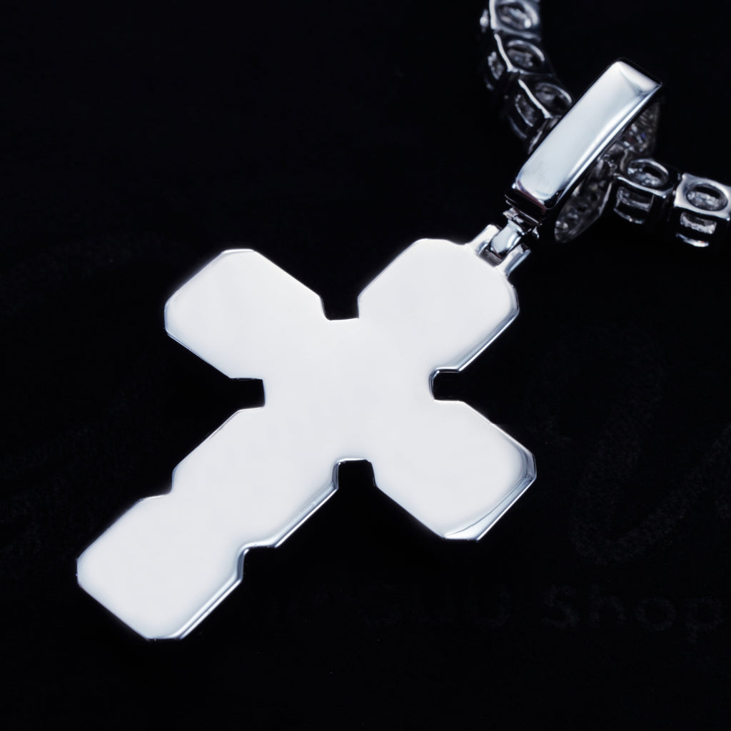 8.0 Carat VVS Moissanite Gemstone Cross Necklace In White Gold