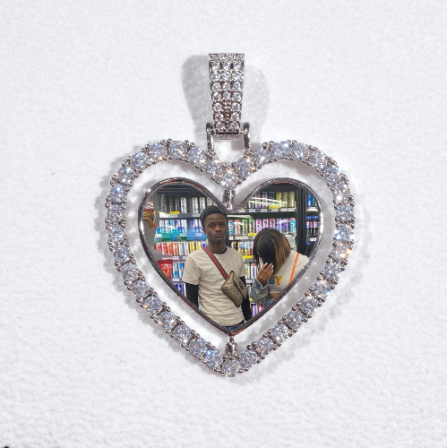 3D Spinning 2-Faced Heart Custom Picture Pendant