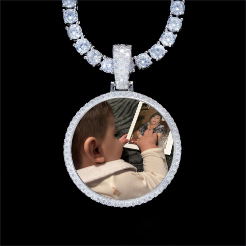 925S & VVS Moissanite 3D Circle Custom Picture Pendant