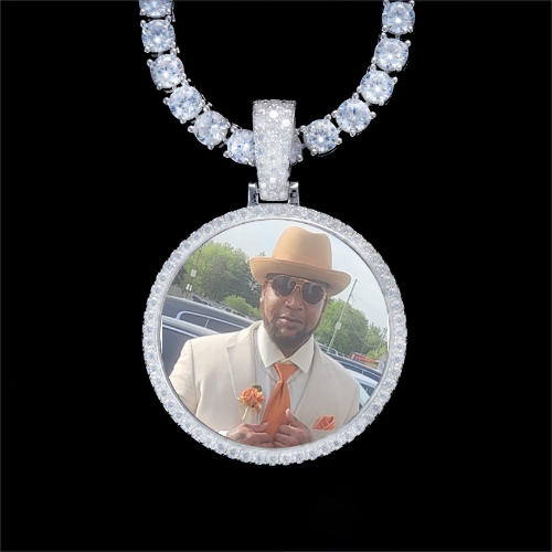 925S & VVS Moissanite 3D Circle Custom Picture Pendant