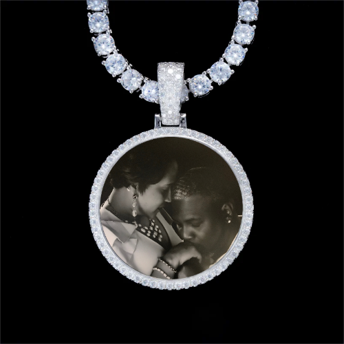 925S & VVS Moissanite 3D Circle Custom Picture Pendant