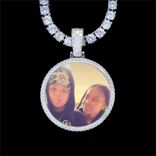 925S & VVS Moissanite 3D Circle Custom Picture Pendant