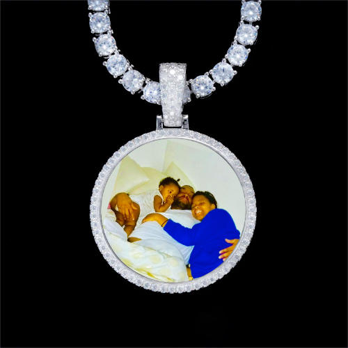 925S & VVS Moissanite 3D Circle Custom Picture Pendant