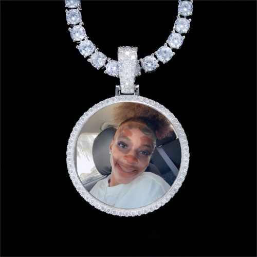 925S & VVS Moissanite 3D Circle Custom Picture Pendant