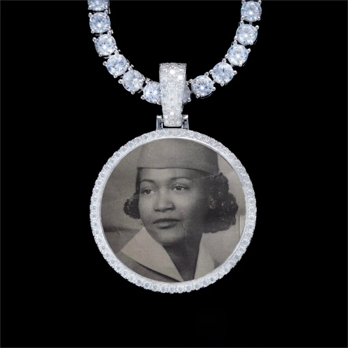 925S & VVS Moissanite 3D Circle Custom Picture Pendant