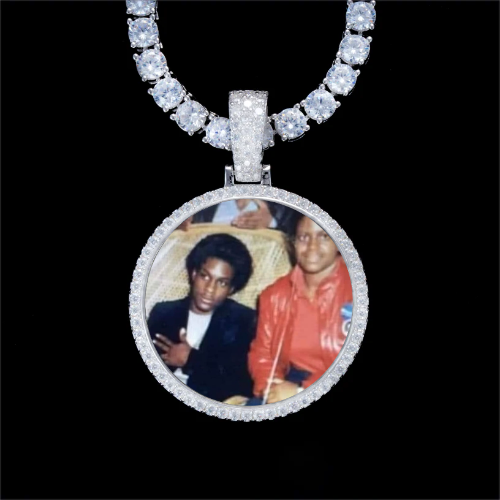 925S & VVS Moissanite 3D Circle Custom Picture Pendant