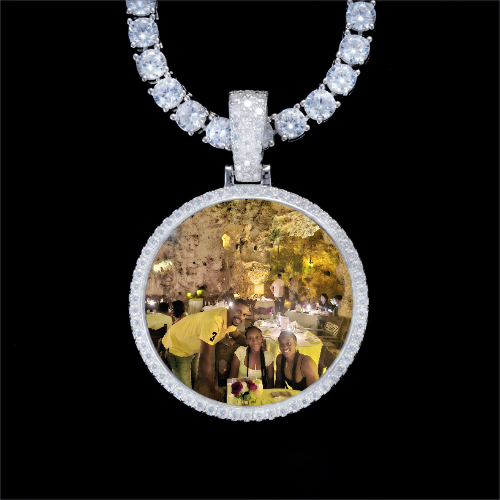 925S & VVS Moissanite 3D Circle Custom Picture Pendant