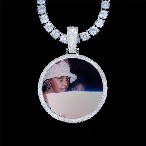 925S & VVS Moissanite 3D Circle Custom Picture Pendant