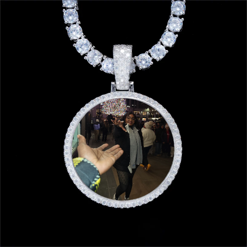 925S & VVS Moissanite 3D Circle Custom Picture Pendant