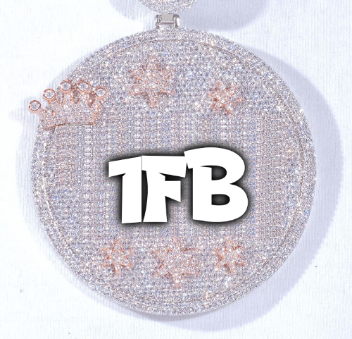 CUSTOM LETTER NECKLACE 3D BIG CROWN DISC