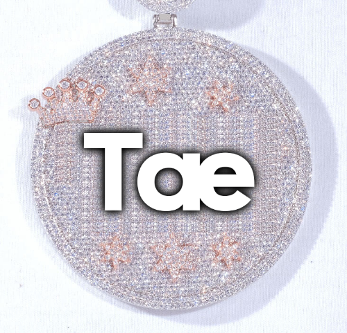 CUSTOM LETTER NECKLACE 3D BIG CROWN DISC