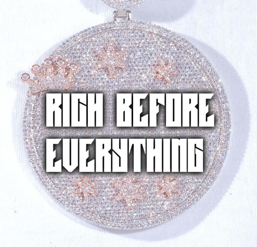 CUSTOM LETTER NECKLACE 3D BIG CROWN DISC