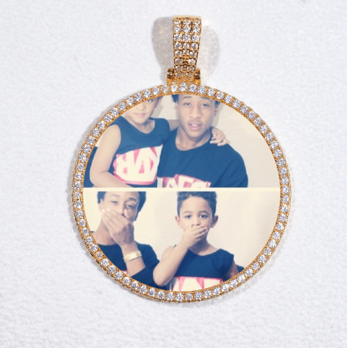 MEDIUM 3D CIRCLE CUSTOM PICTURE PENDANT