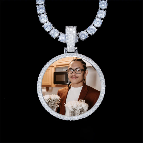 925S & VVS Moissanite 3D Circle Custom Picture Pendant