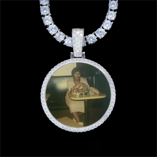 925S & VVS Moissanite 3D Circle Custom Picture Pendant