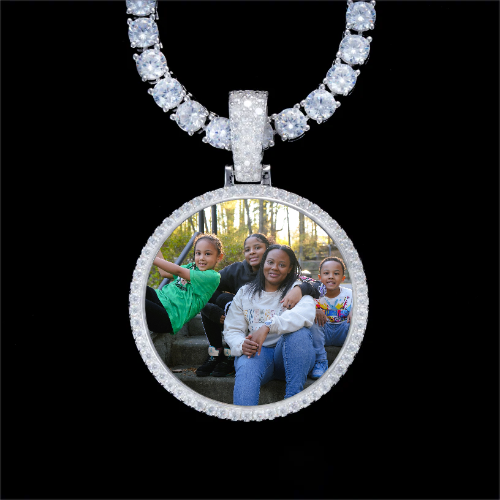 925S & VVS Moissanite 3D Circle Custom Picture Pendant