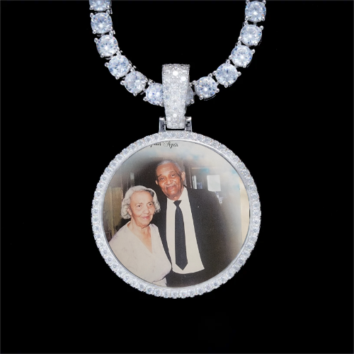 925S & VVS Moissanite 3D Circle Custom Picture Pendant