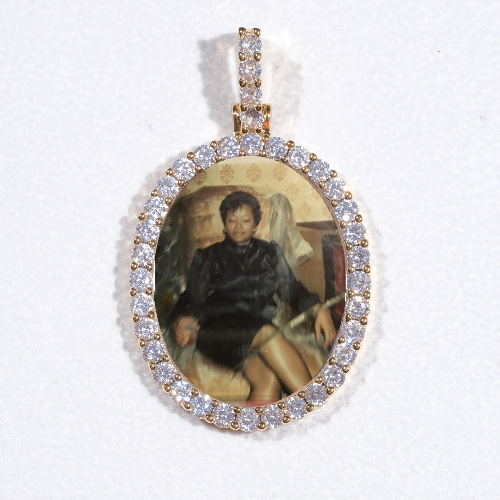 3D Oval Custom Picture Pendant