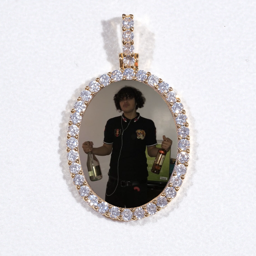 3D Oval Custom Picture Pendant
