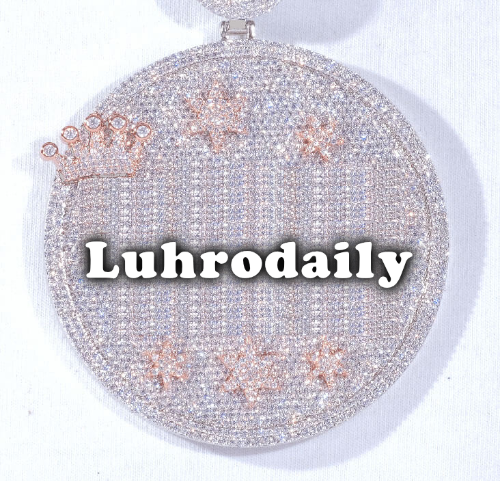 CUSTOM LETTER NECKLACE 3D BIG CROWN DISC