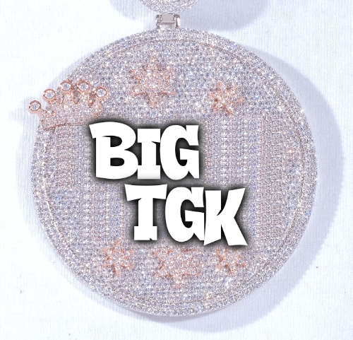 CUSTOM LETTER NECKLACE 3D BIG CROWN DISC