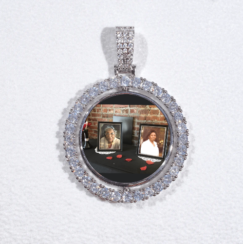 3D Spinning 2-Faced Custom Picture Pendant