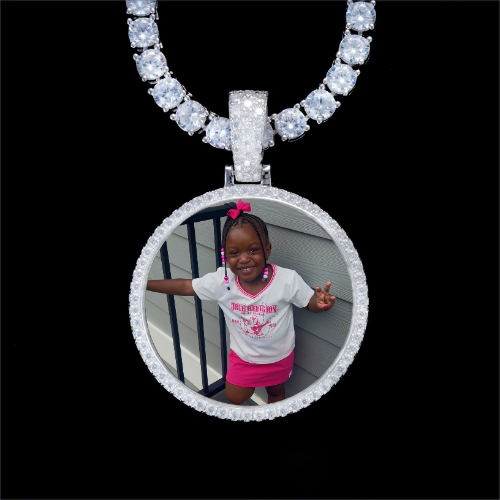 925S & VVS Moissanite 3D Circle Custom Picture Pendant