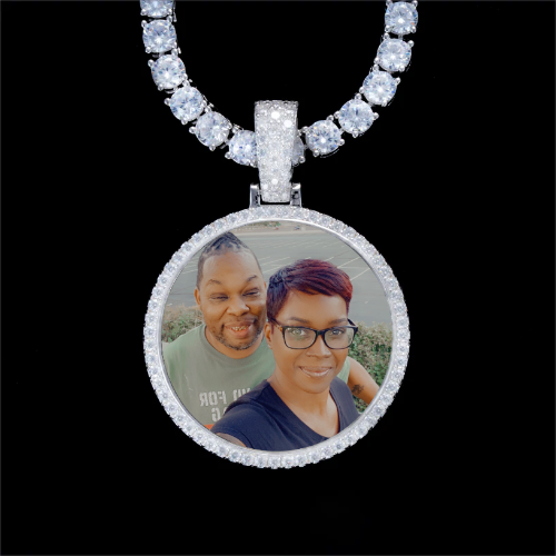 925S & VVS Moissanite 3D Circle Custom Picture Pendant