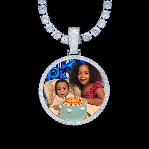 925S & VVS Moissanite 3D Circle Custom Picture Pendant