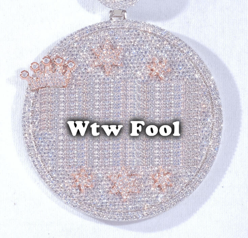 CUSTOM LETTER NECKLACE 3D BIG CROWN DISC