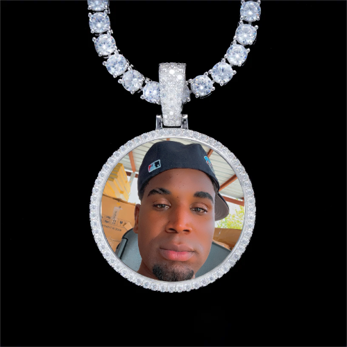 925S & VVS Moissanite 3D Circle Custom Picture Pendant
