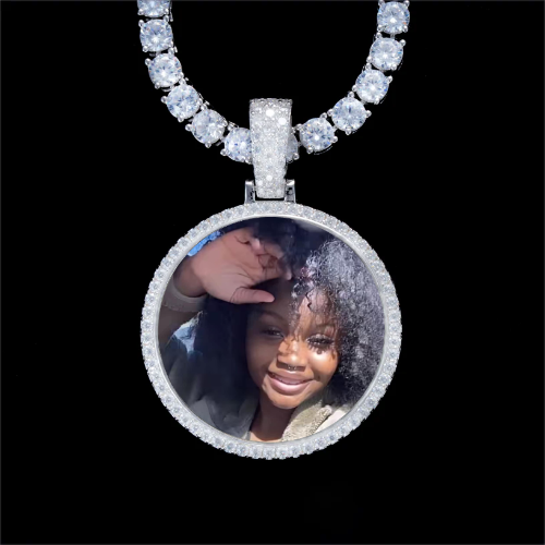 925S & VVS Moissanite 3D Circle Custom Picture Pendant