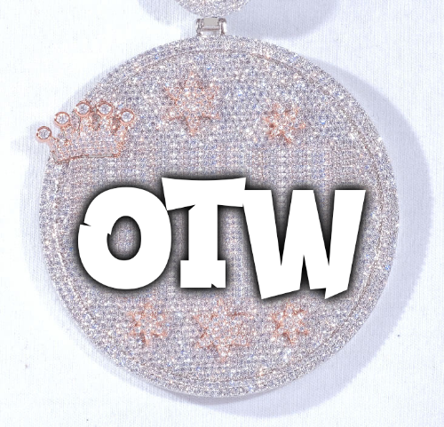 CUSTOM LETTER NECKLACE 3D BIG CROWN DISC
