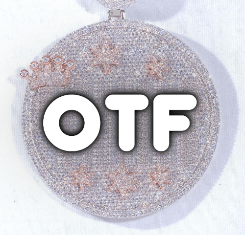 CUSTOM LETTER NECKLACE 3D BIG CROWN DISC