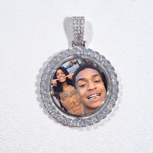 3D Spinning 2-Faced Custom Picture Pendant