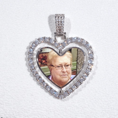 3D Spinning 2-Faced Heart Custom Picture Pendant