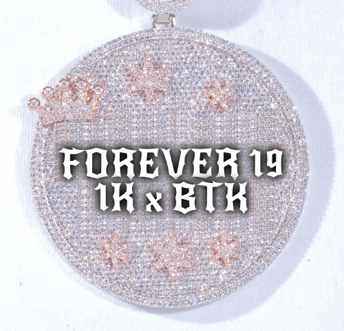 CUSTOM LETTER NECKLACE 3D BIG CROWN DISC