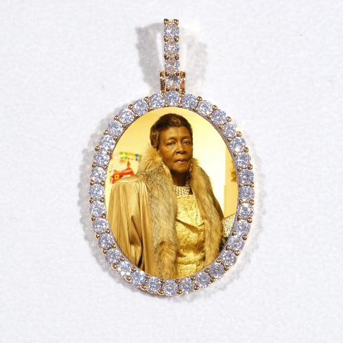 3D Oval Custom Picture Pendant