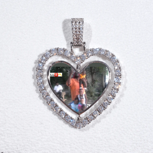 3D Spinning 2-Faced Heart Custom Picture Pendant