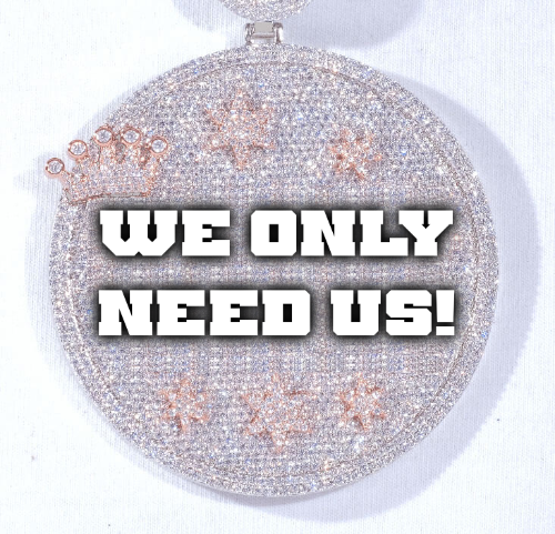 CUSTOM LETTER NECKLACE 3D BIG CROWN DISC